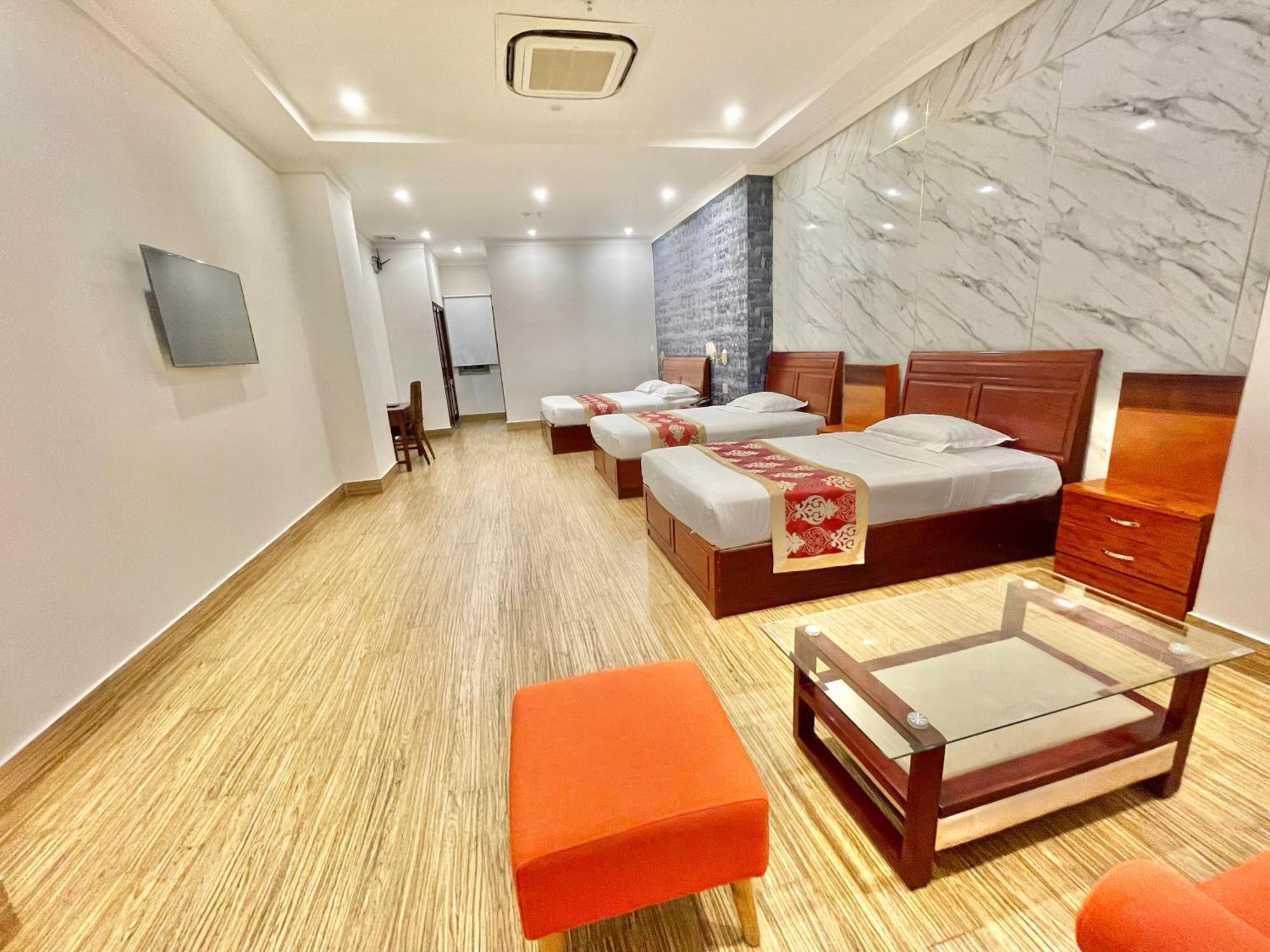 Long Bao Chau Hotel Thu Dau Mot Esterno foto