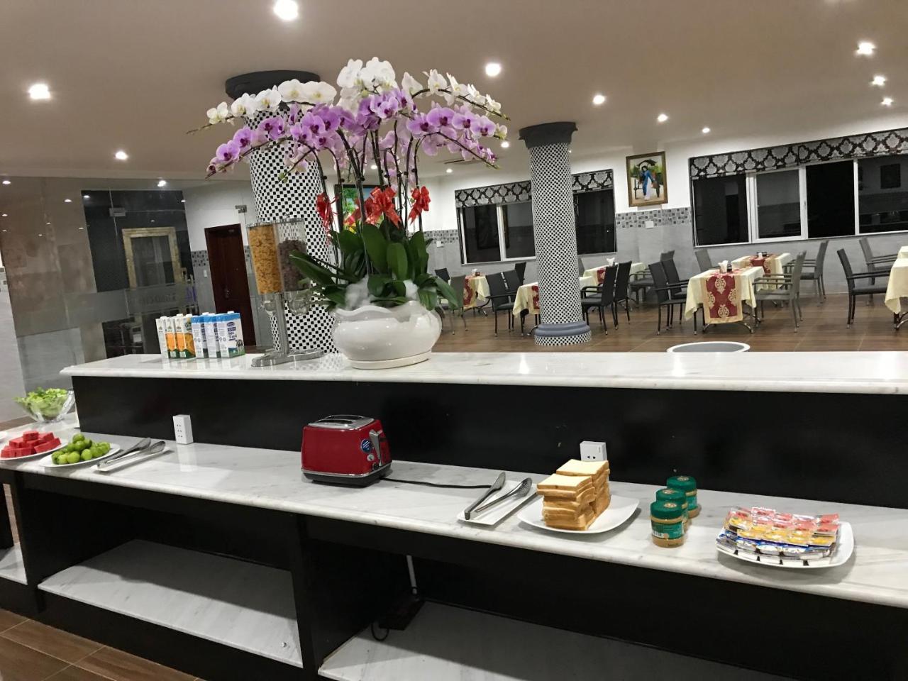Long Bao Chau Hotel Thu Dau Mot Esterno foto