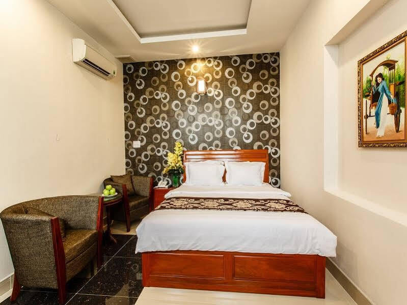 Long Bao Chau Hotel Thu Dau Mot Esterno foto