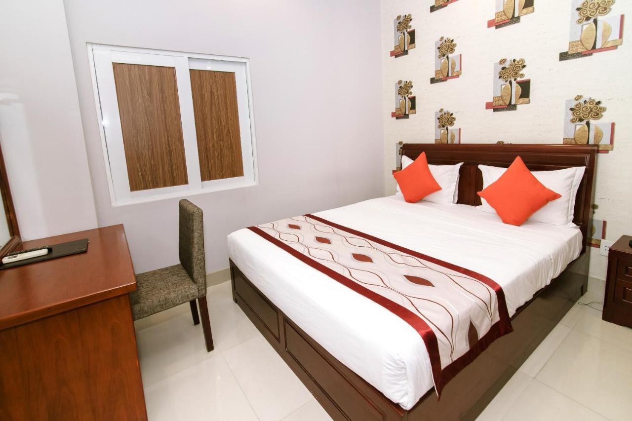 Long Bao Chau Hotel Thu Dau Mot Esterno foto